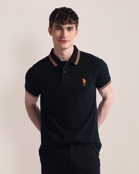black t-shirt